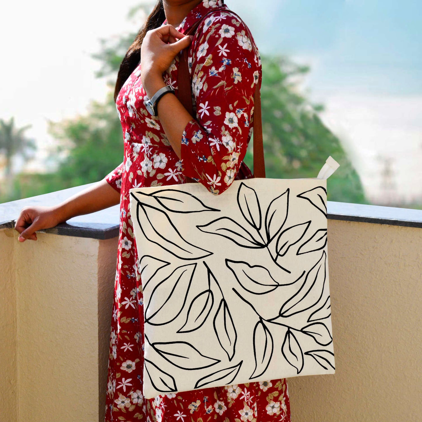 Large Cotton Designer Canvas Tote Bag with Zip, Inner Pocket for Shopping, Office & Daily Use (Abstract Black & White)