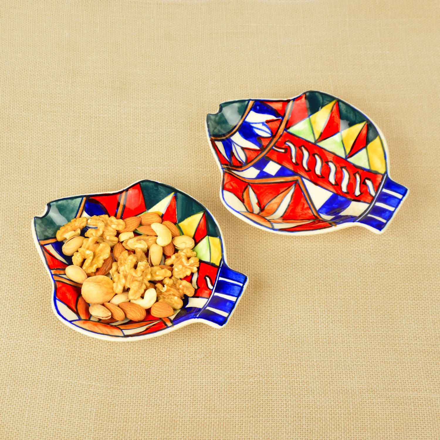 Premium Handpainted Ceramic Fish Cut Snacks Serving Plates (Set of 2, Multicolor, L x B – 18 cm x 15 cm)