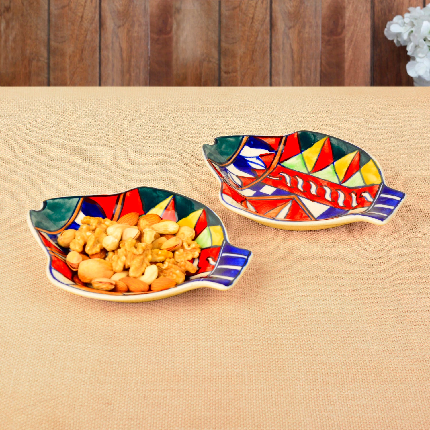 Premium Handpainted Ceramic Fish Cut Snacks Serving Plates (Set of 2, Multicolor, L x B – 18 cm x 15 cm) - View 3