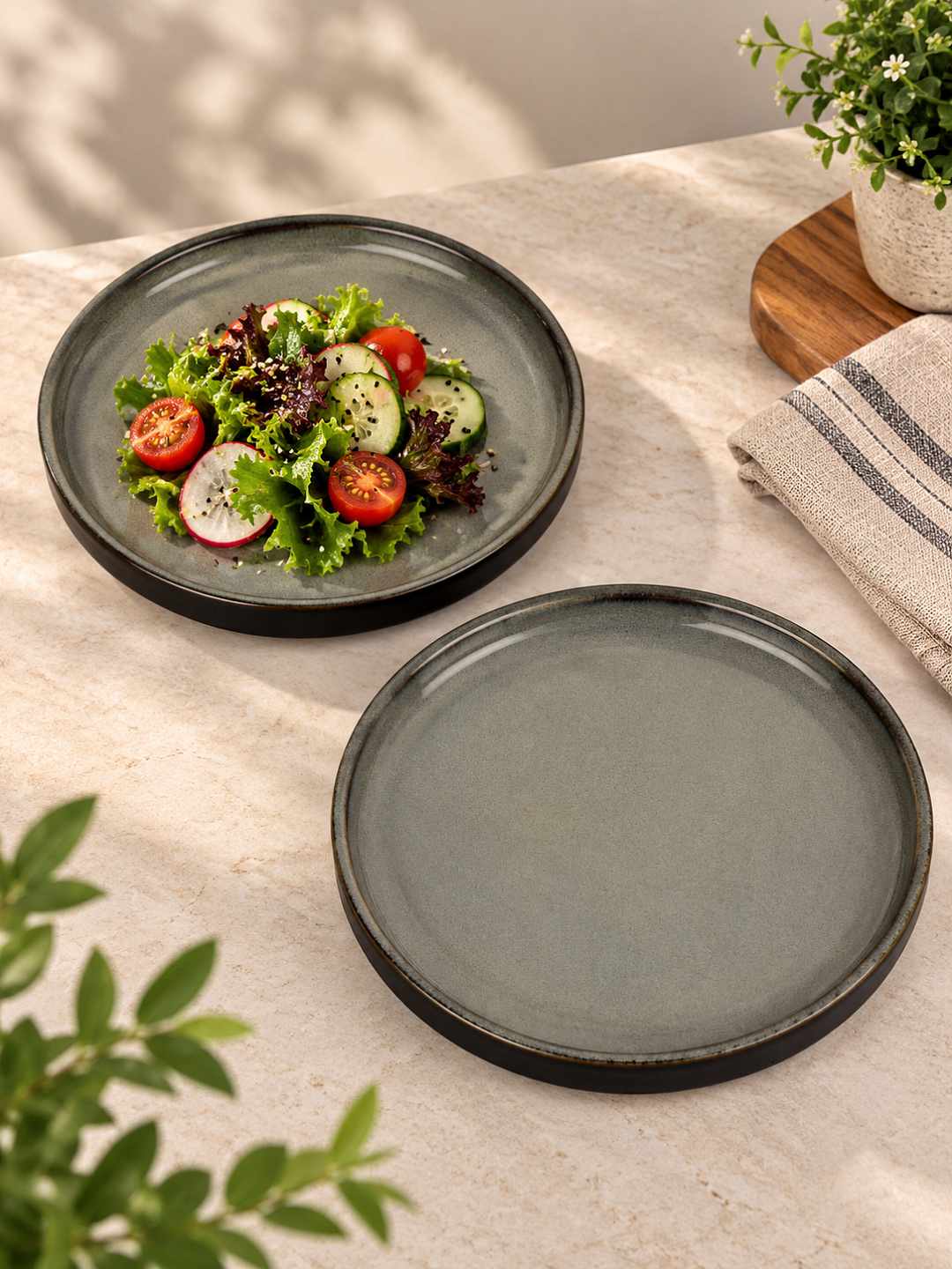 Ceramic Quarter Plates with Raised Rim - Set of 2 - Charcoal Grey - 19 cm - 1040 gm each