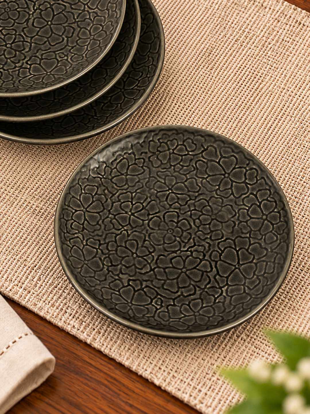 Ceramic Embossed Quarter Plates – 18 cm – Charcoal Grey – Set of 4 - 360 gm each