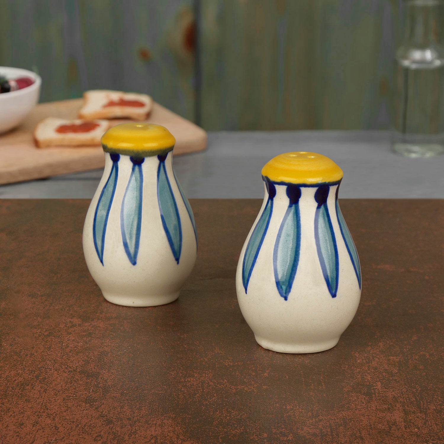 "Kyoto Collection" Handpainted Ceramic Salt and Pepper Shaker (Set of 2, White and Blue )