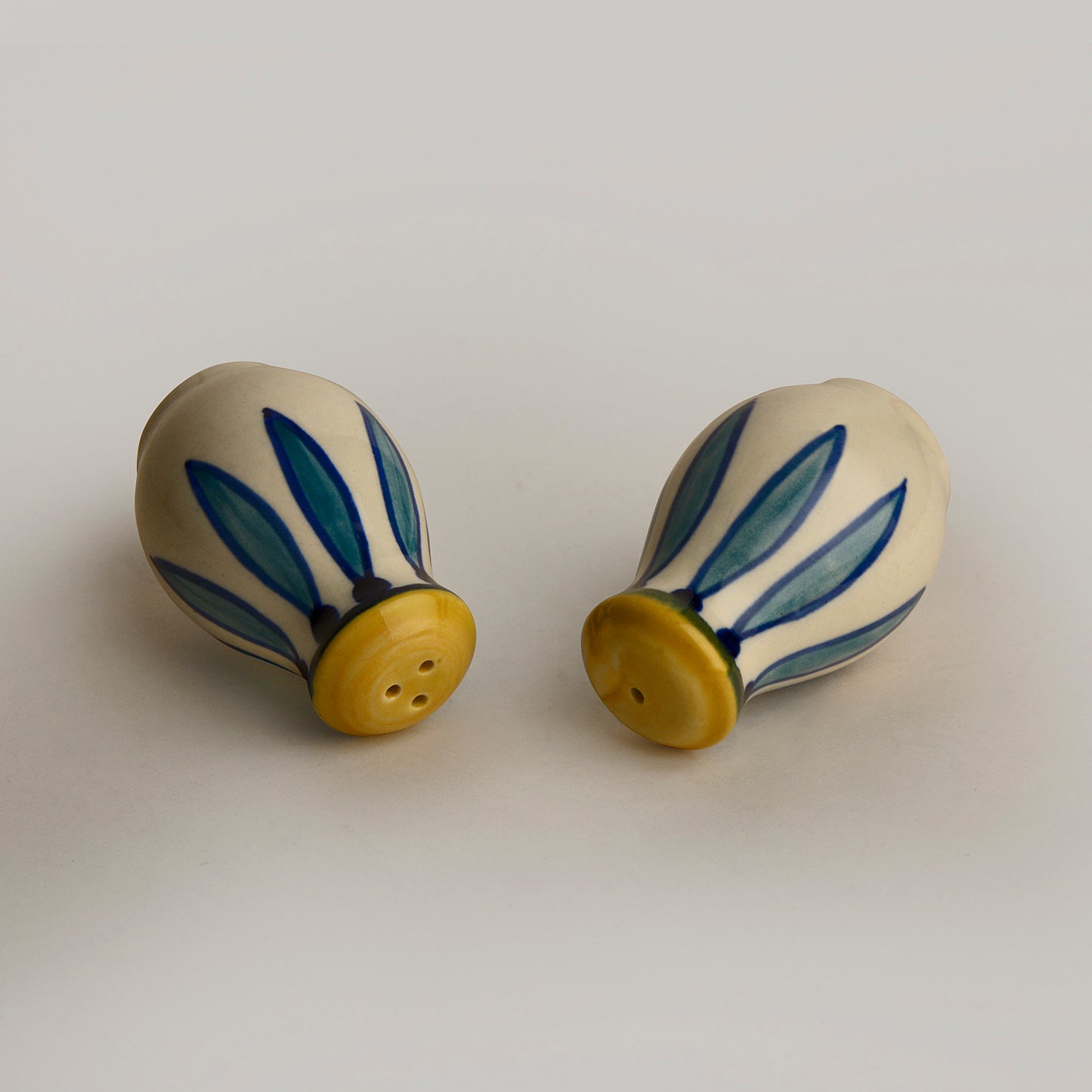 "Kyoto Collection" Handpainted Ceramic Salt and Pepper Shaker (Set of 2, White and Blue ) - View 4