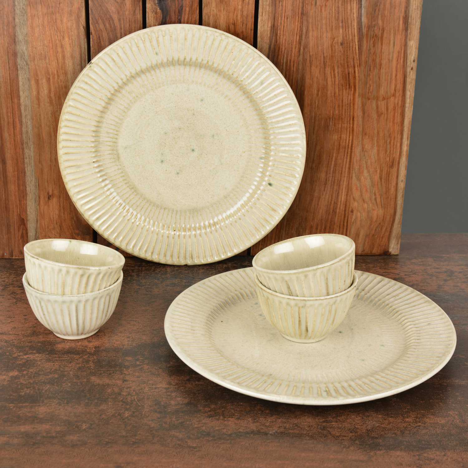 “Dazzling Riviera” Ribbed Ceramic Dinner Serving Plates with 4 Dinner Bowls (Set of 6, Ivory , Plate Diameter – 10 inches)