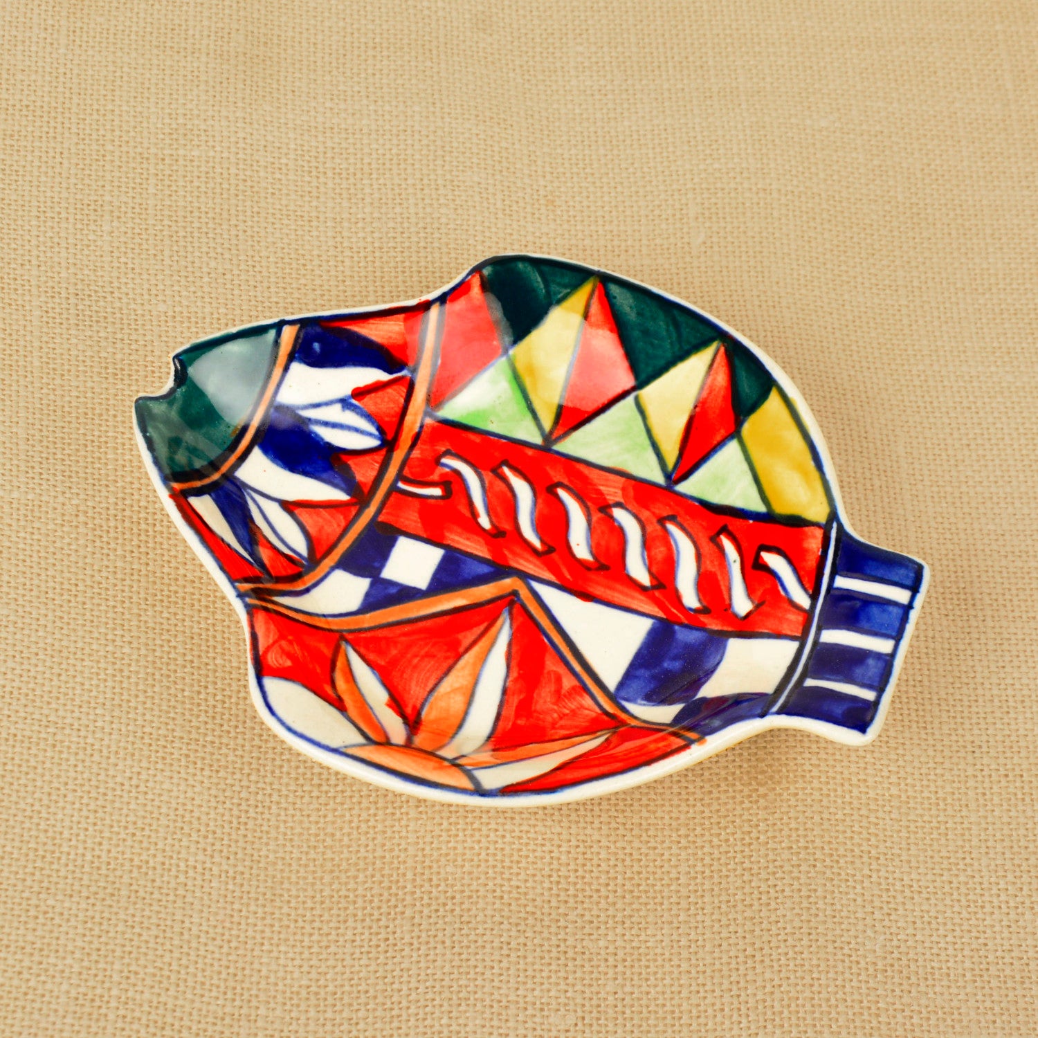 Handpainted Ceramic Fish Cut Spoon Rest (Multicolor, Length - 18 cm, Width – 15 cm)