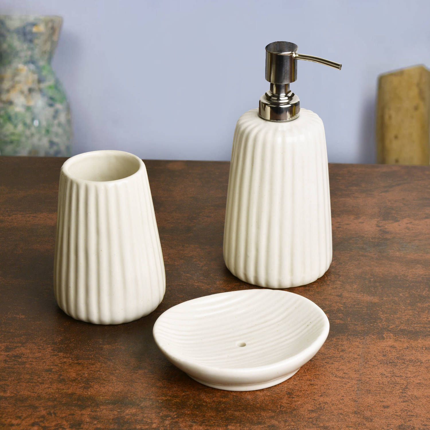Ceramic Bathroom Set in Pristine White (White, 1 Liquid Soap Dispenser, 1 Soap Tray, 1 Toothbrush Holder) - View 4