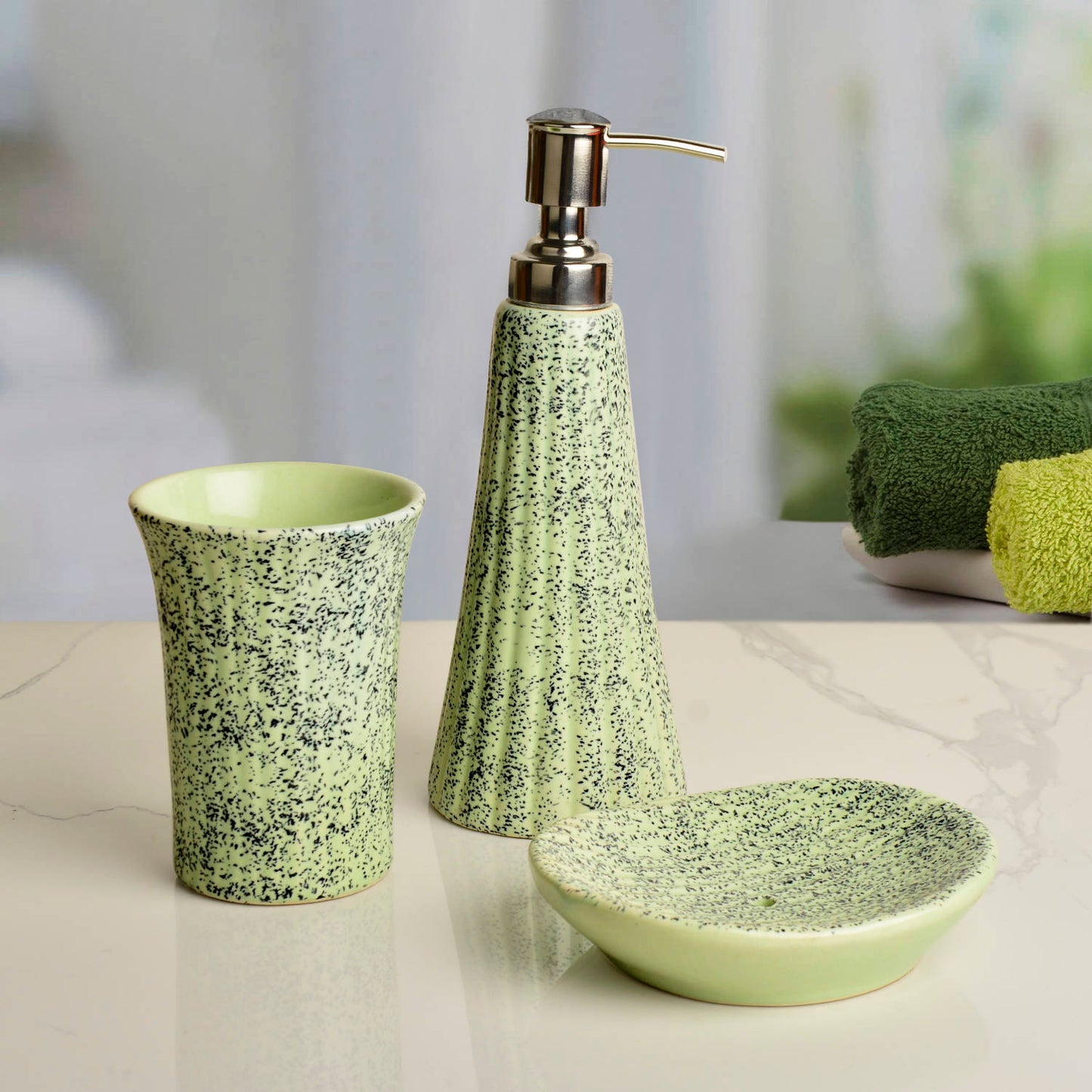 Ceramic Bathroom Set in Speckled Design (Green & Black, 1 Liquid Soap Dispenser, 1 Soap Tray, 1 Toothbrush Holder) - View 3