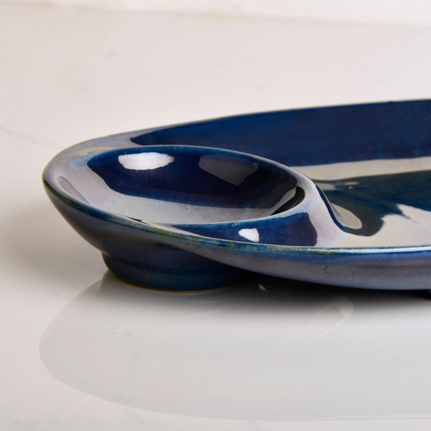 Premium Hand Glazed Ceramic Chip and Dip Platter with Fixed Dip Bowl (Botz Blue, L x B - 28 x 14 cm, 550 gm) - View 2