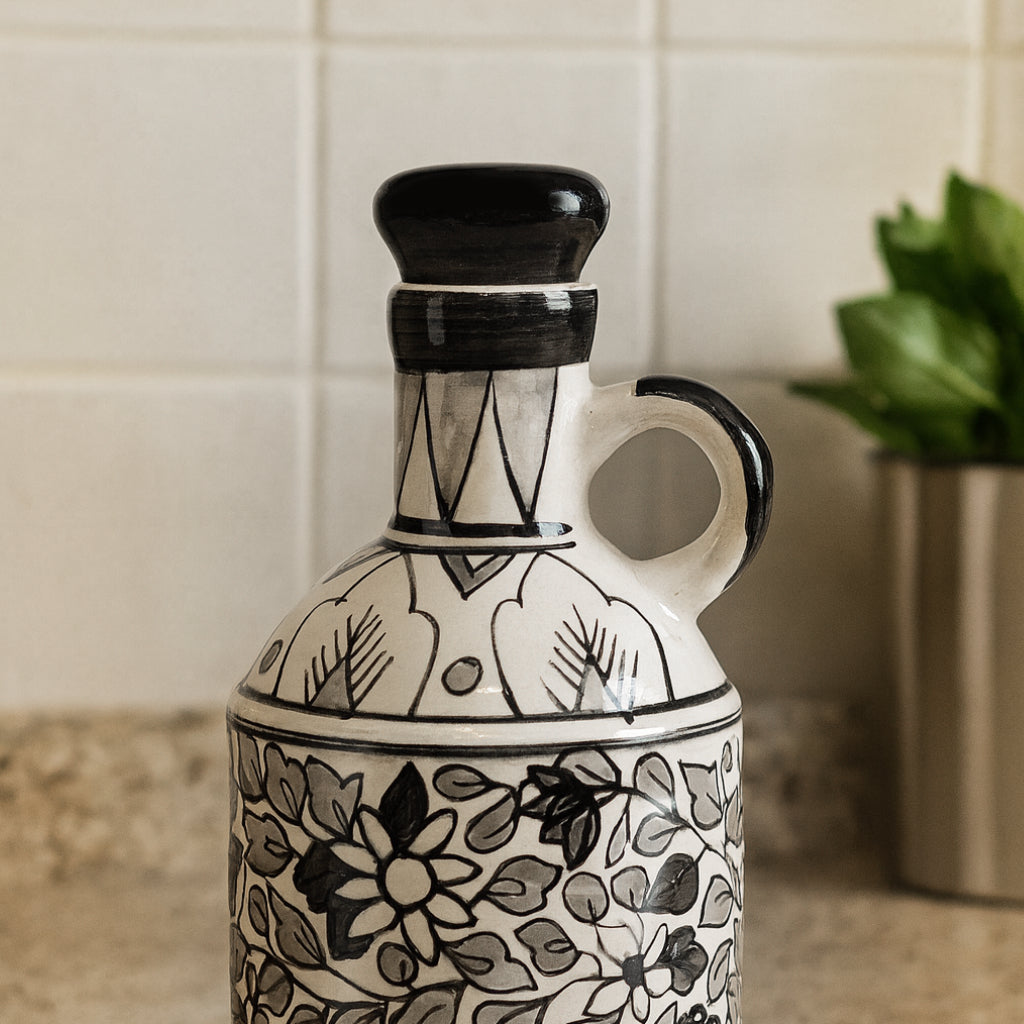 'Monochrome Elegance' Hand-Painted Ceramic Oil Bottle (1000 ML) - View 4