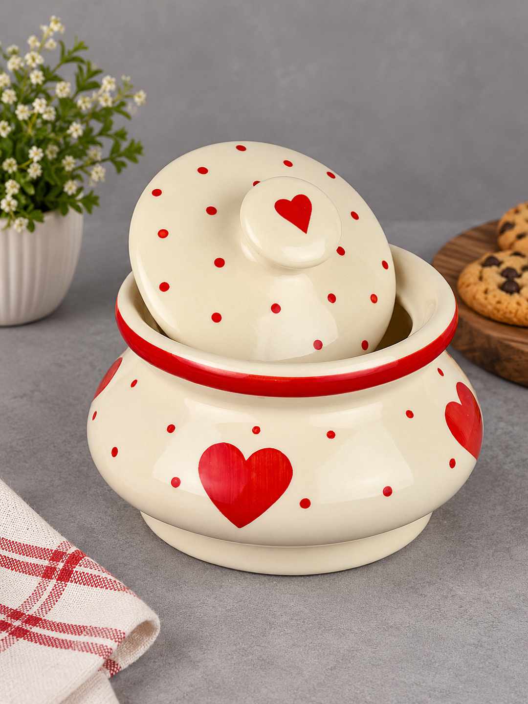 Ceramic Heart Design Handi with Lid - Red - White - 750 ml