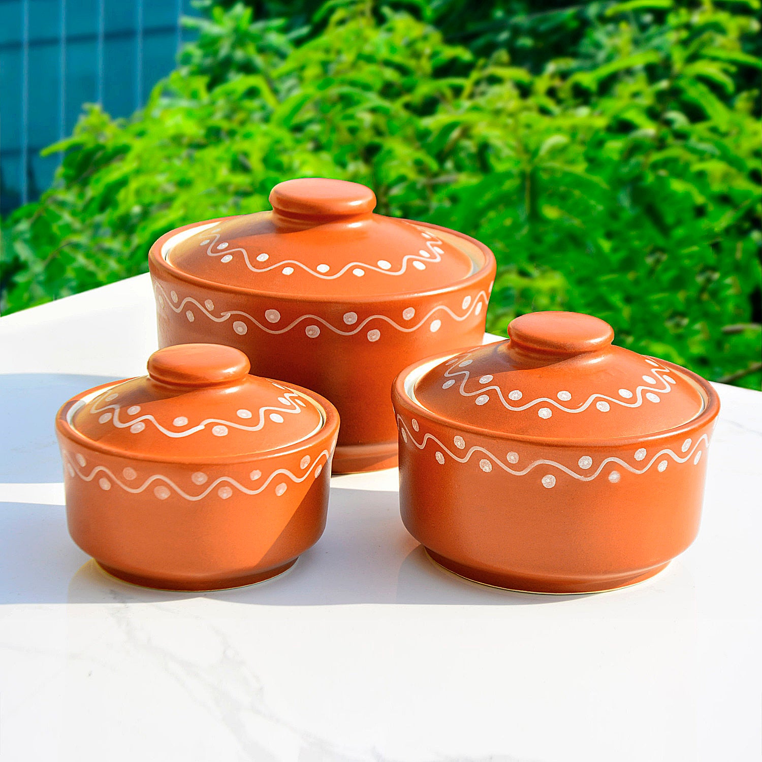 Studio Pottery Handpainted Ceramic Serving Donga with Lid Casserole Set (Set of 3, Terracotta Brown) - View 4