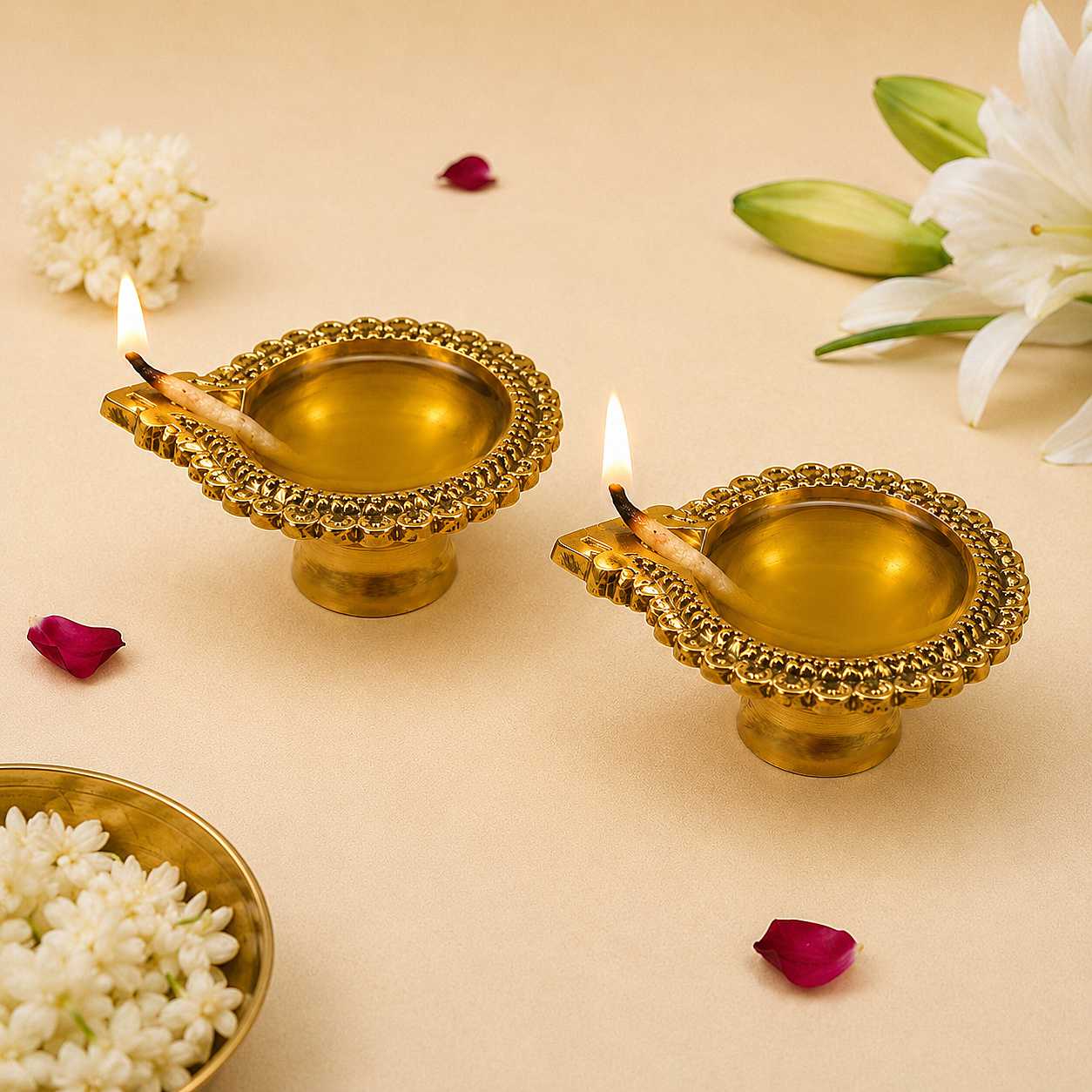 Brass Decorative Pooja Aarti Diya Set (Set of 2, L x B x H - 7 x 5.5 x 2 cm, 50 gm)