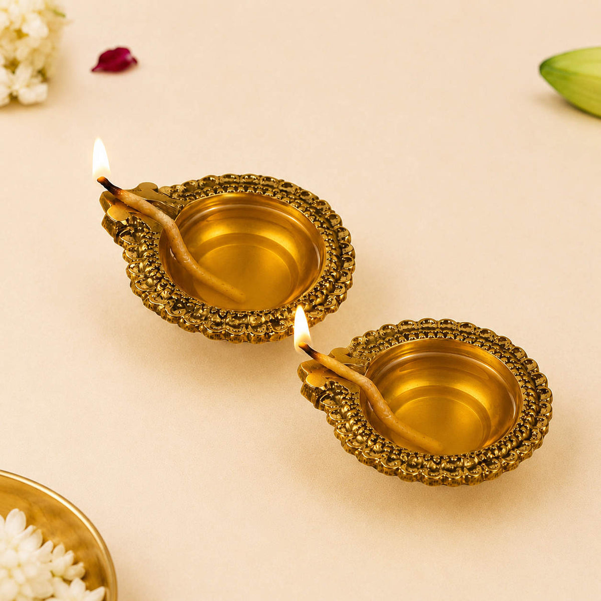 Brass Decorative Pooja Aarti Diya Set (Set of 2, L x B x H - 7 x 5.5 x 2 cm, 50 gm)
