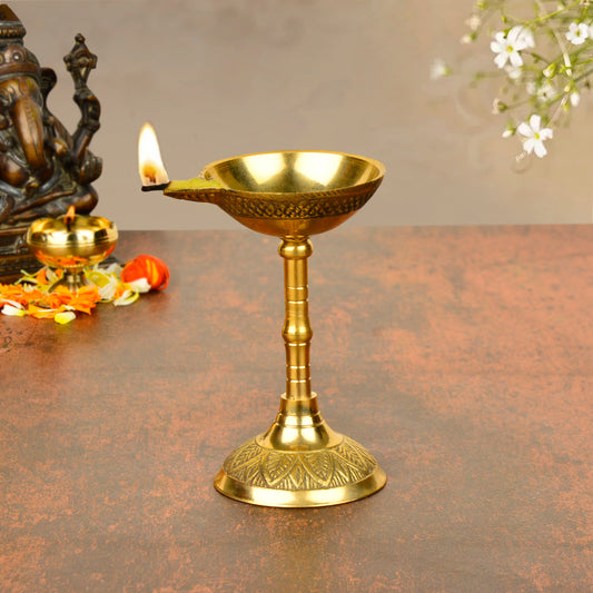 Brass Traditional Standing Pooja Diya (Diameter – 6.5 cm, Height - 9 cm, 80 gm)