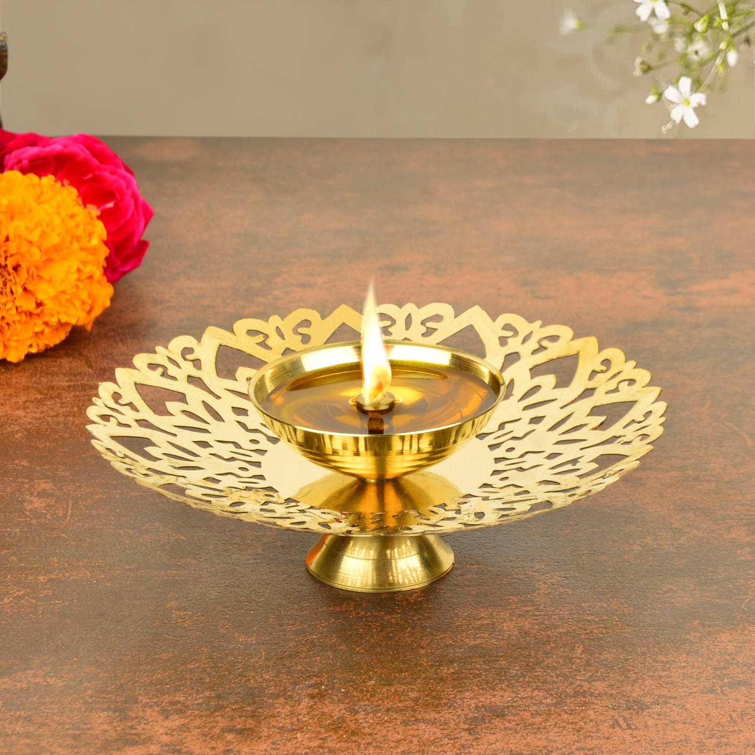 Brass Cutwork Pooja Diya (L x B x H : 12 x 12 x 3.5 cm , Weight : 70 gm) - View 4
