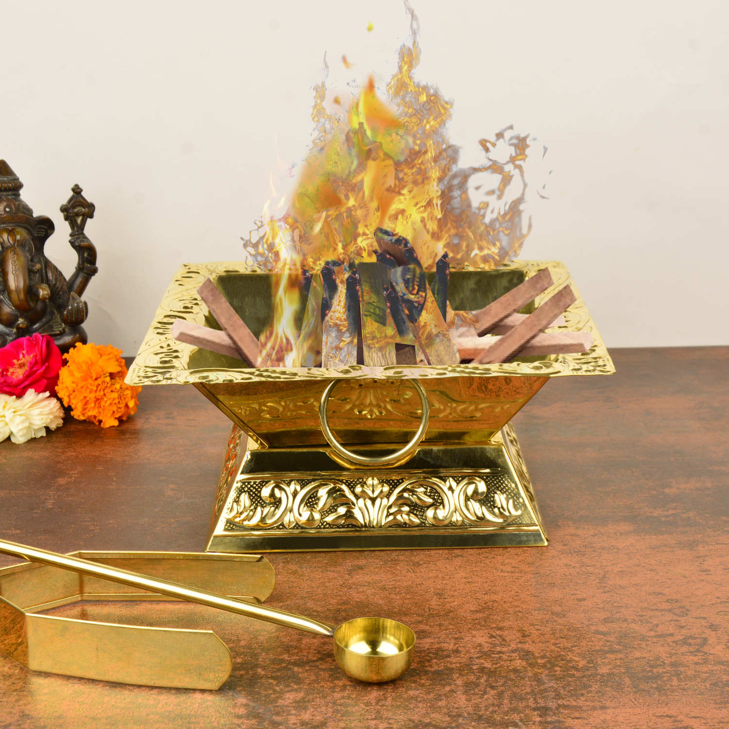 Premium Brass Hawan Kund Set (Havan Kund , Stand , Suchi Spoon , Tong / Chimta ; L x B x H – 23 x 23 x 11 cm ; 520 gm)