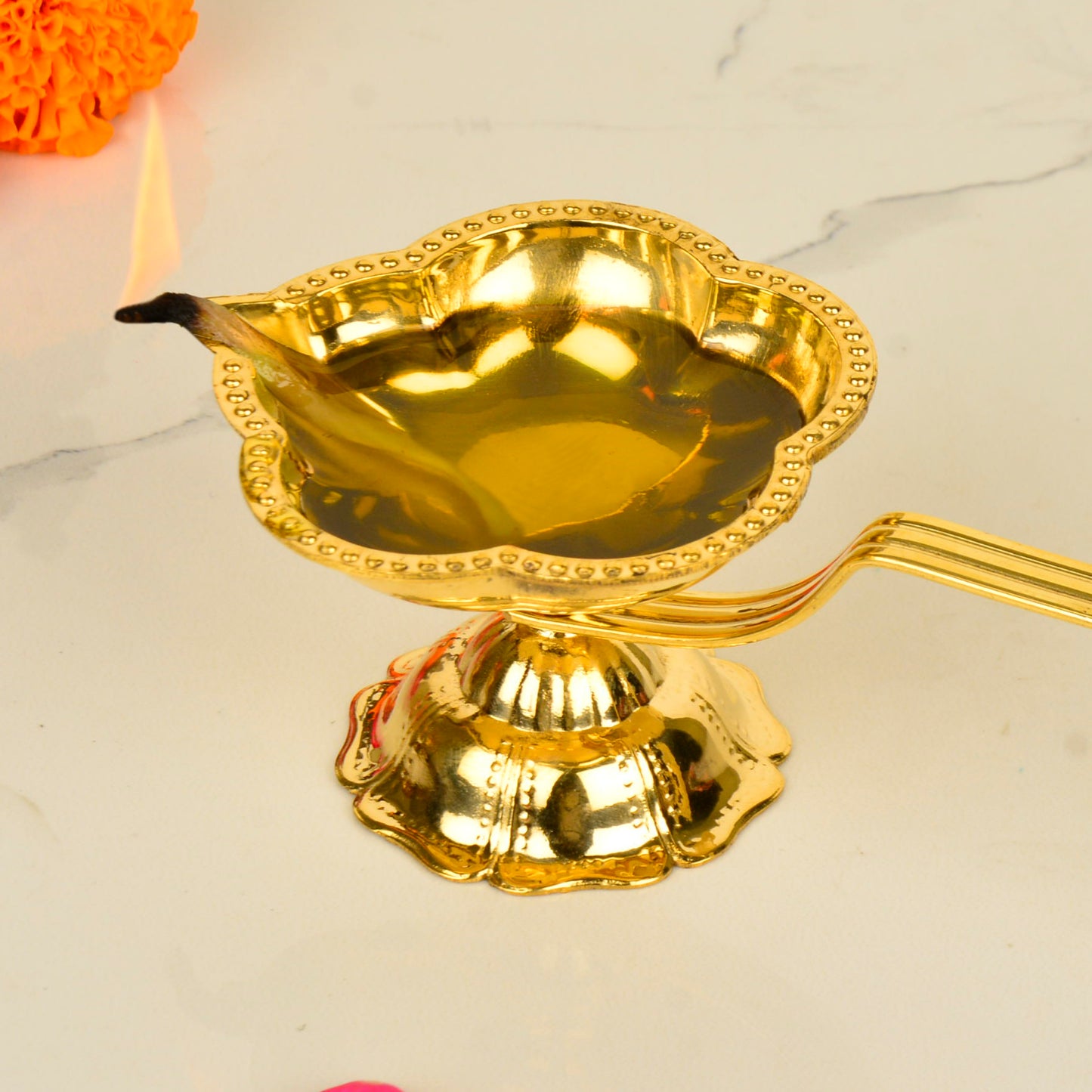 Brass Decorative Pooja Aarti Diya with Handle (L x B x H – 20 x 7 x 5.5 cm ; Weight – 140 gm) - View 3