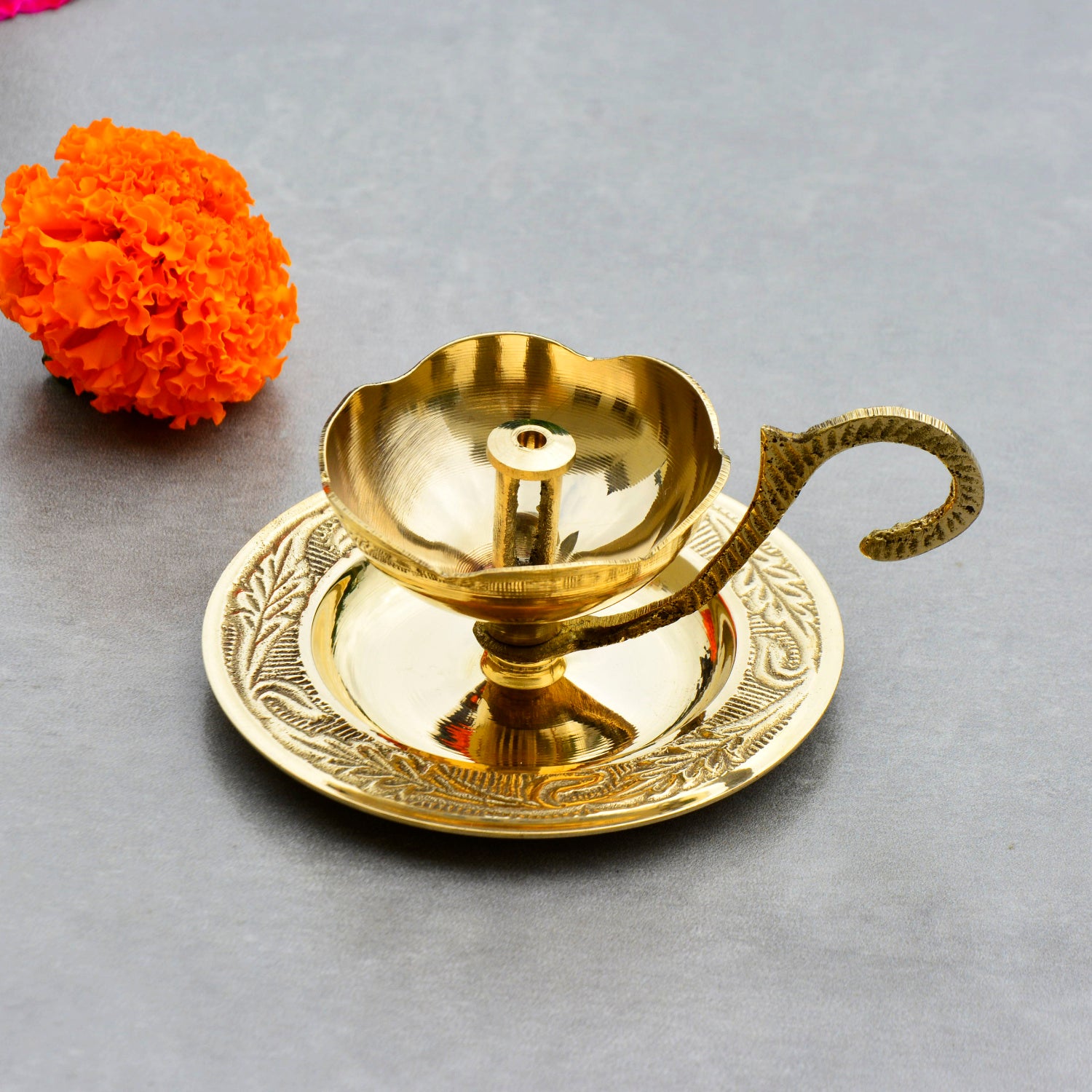 Brass Decorative Pooja Diya with Handle and Plate (L x B x H – 10 x 9 x 5 cm ; Weight – 120 gm) - View 4