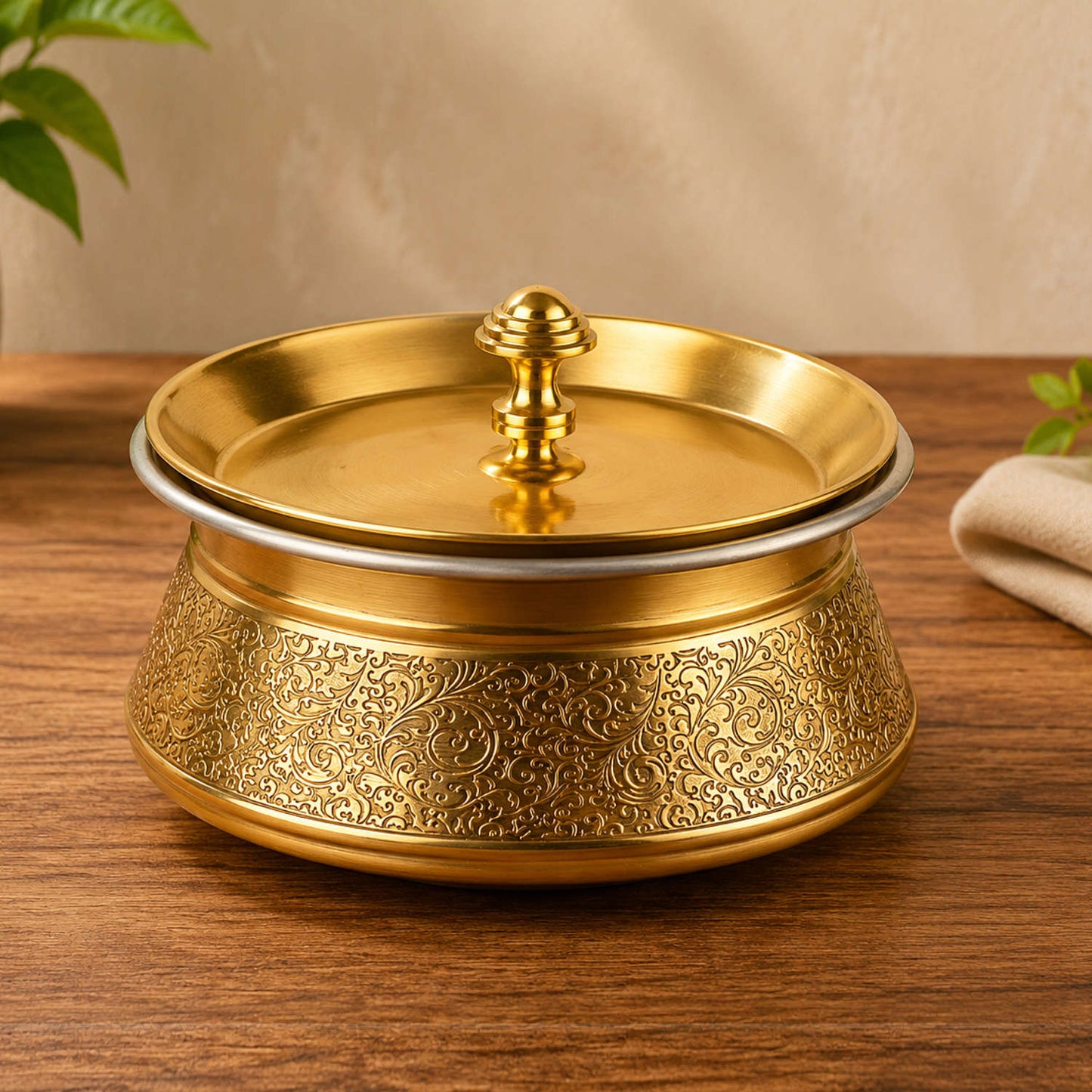 Handcrafted Brass Serving Handi with Lid (1000 ml, 500 gm)