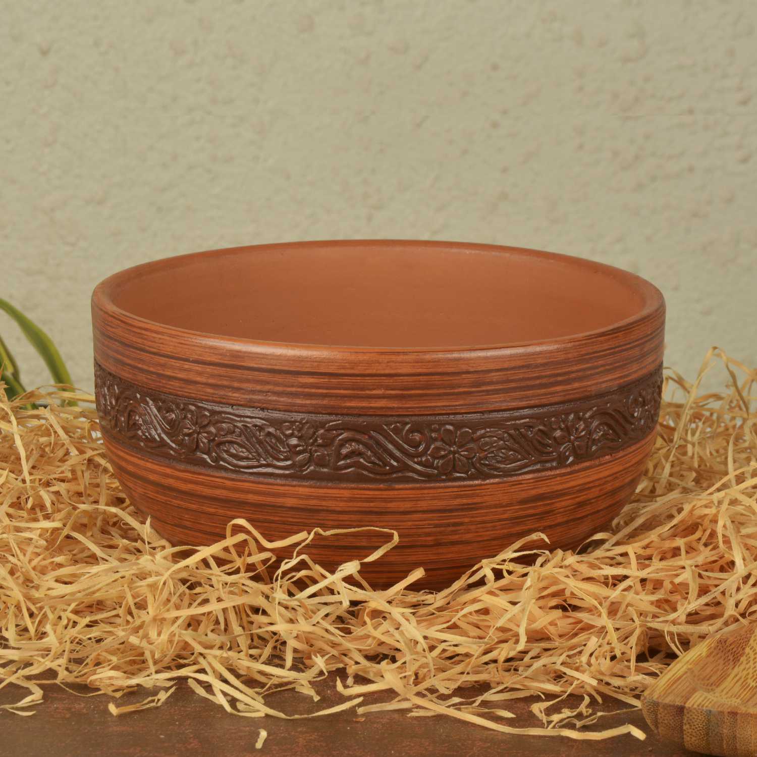 Ornately Designed Handcrafted Earthenware Clay Bowl for Serving / Cooking ( Brown , 1 Litre)