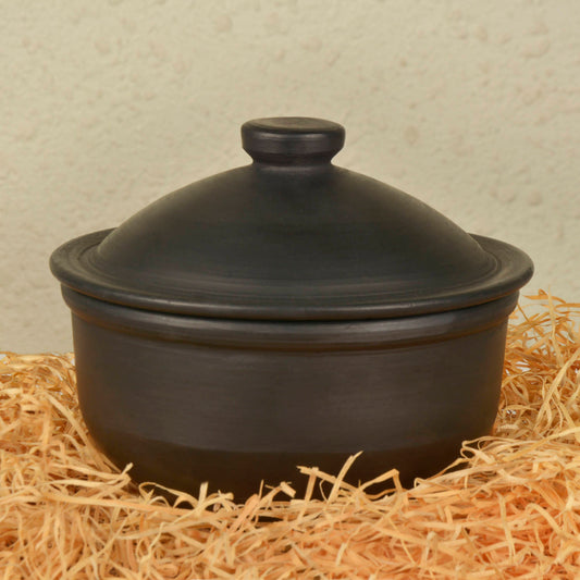 Handcrafted Earthenware Clay Donga / Pot with Lid for Cooking / Serving ( Black , 750 ml)